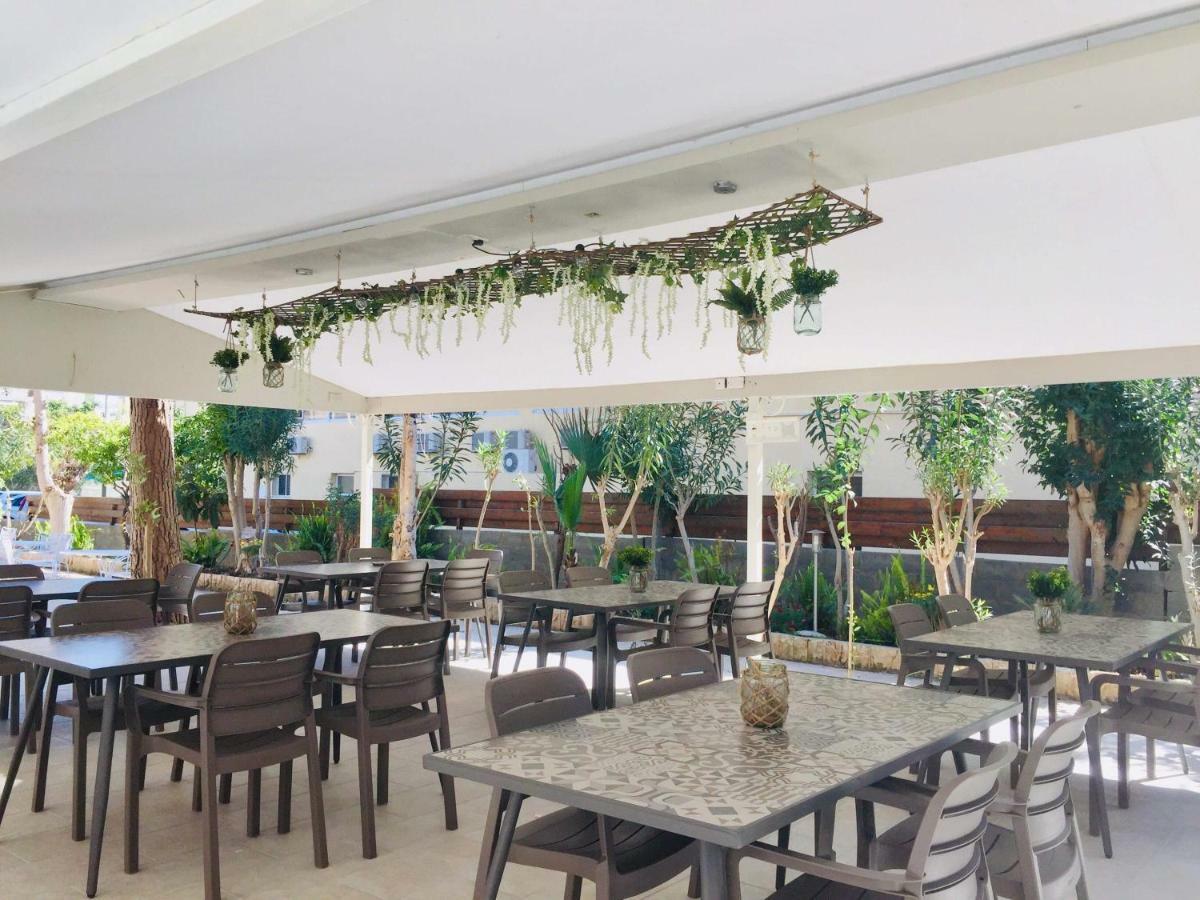 Tasiana Star Complex מלון דירות 2*